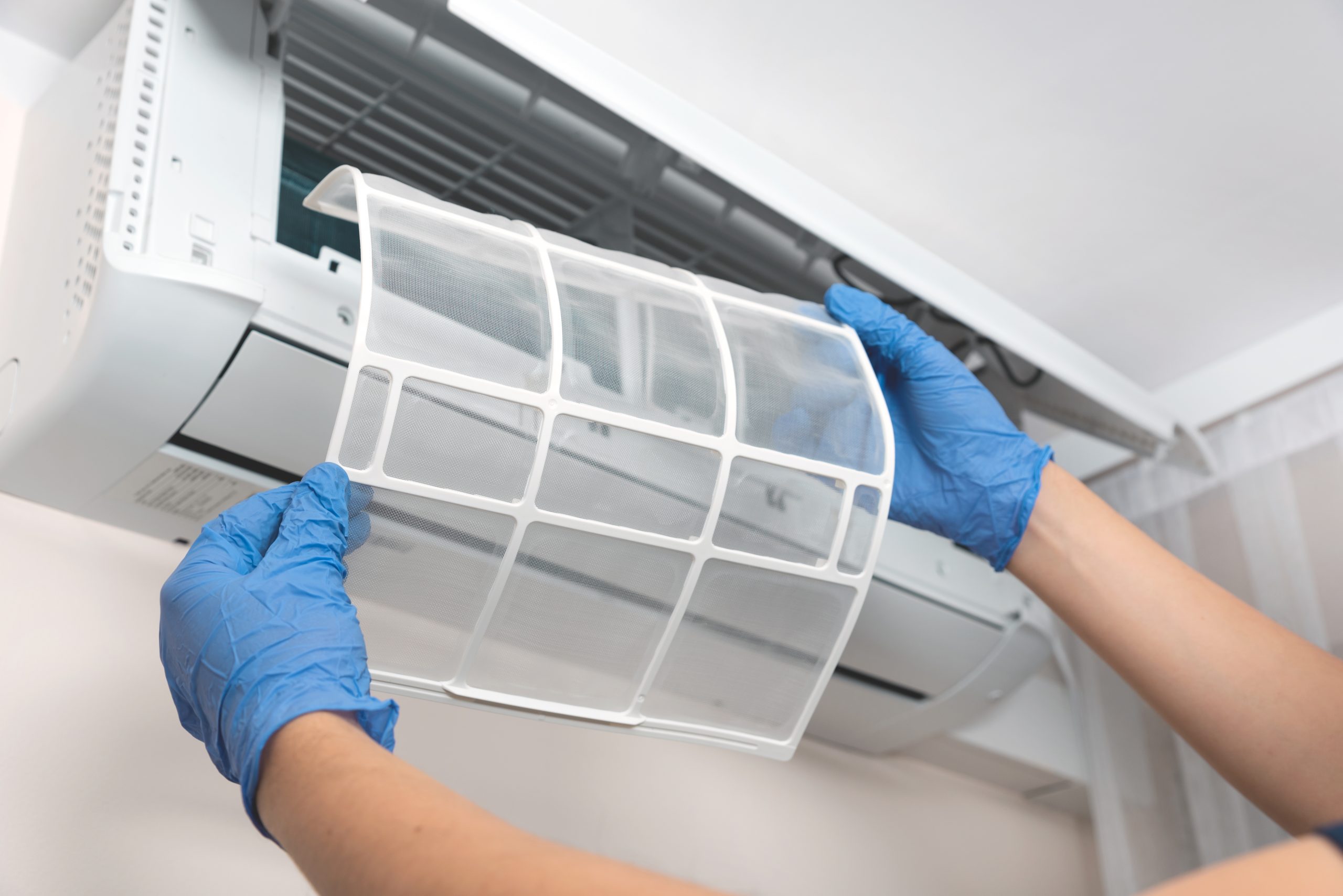 Limpe e melhore o desempenho do seu ar-condicionado