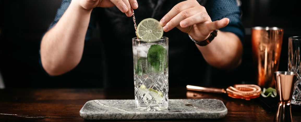 Como Fazer Drinks Profissionais Usando sua Máquina de Gelo