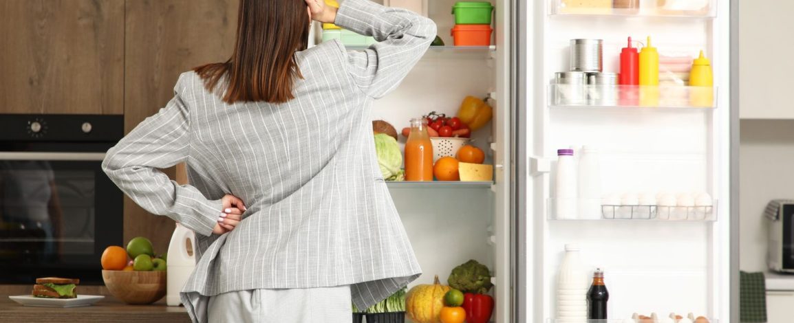Litros de geladeira por pessoa: cálculo simples para comprar o tamanho certo